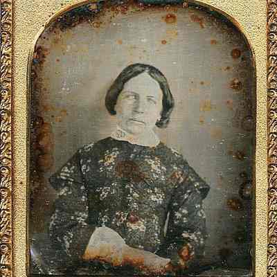 Lady with Undersleeves