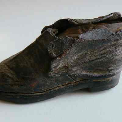 Shoe