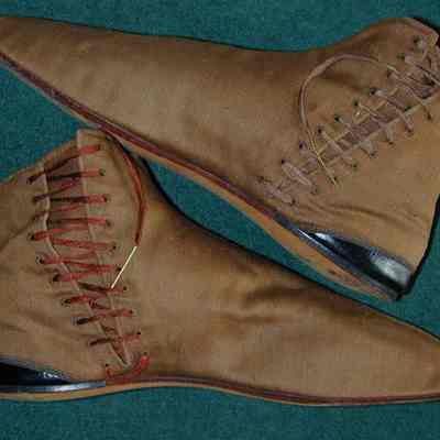 Shoe