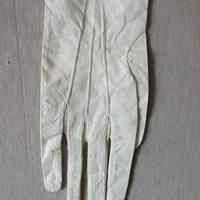 Glove - Image 2
