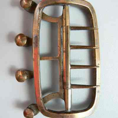 Buckle, Stock
