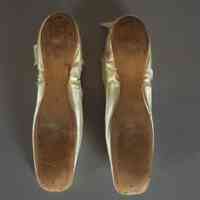Slipper - Image 7