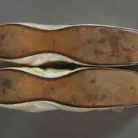 G90.244a-b sole.JPG