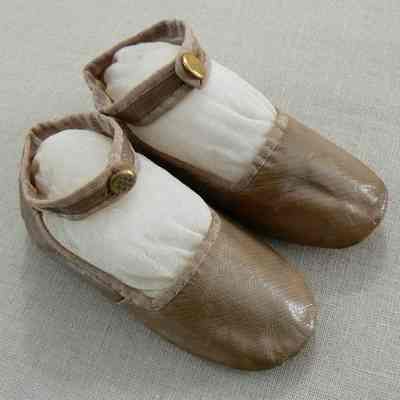 Shoe