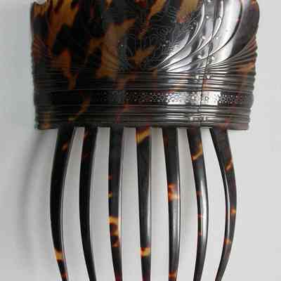 Comb, Ornamental