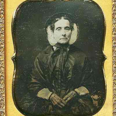 Lady with Dense Frills in Bonnet