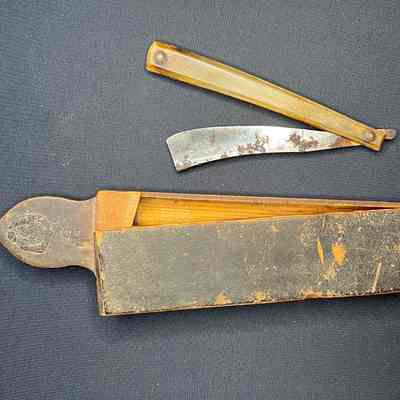 Straight Razor