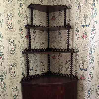 Corner Shelf