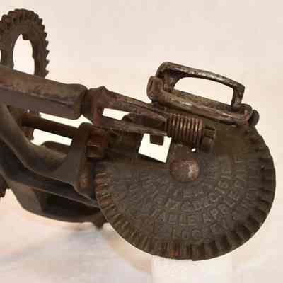 Fruit Peeler