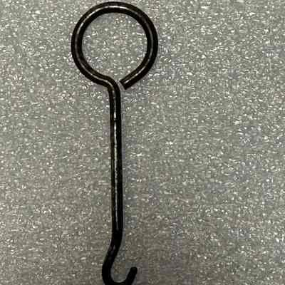 Buttonhook