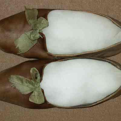 Shoe