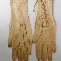 Glove - Image 3