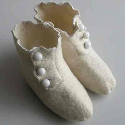 Shoe