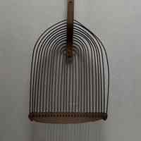 Potato Harvesting Scoop - Image 2