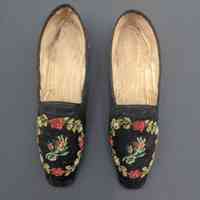 Slippers - Image 2