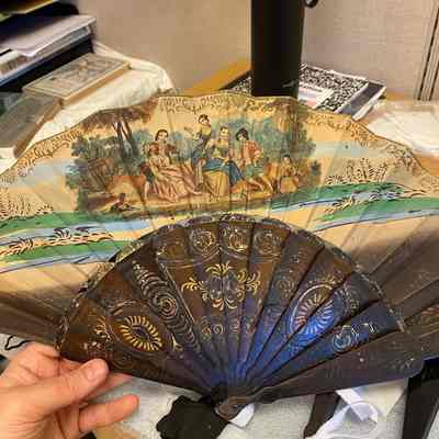Fan, Hand