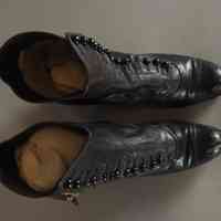 Boots - Image 2