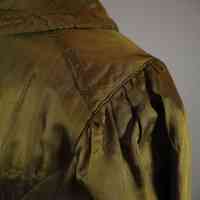 Pelisse - Image 13