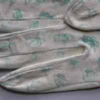 Glove - Image 3