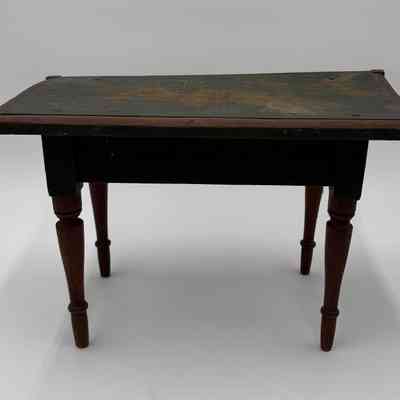Doll Table