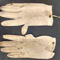 Gloves - Image 2