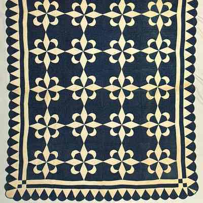 Crescent Star Quilt