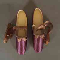 Slippers - Image 2