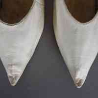 Slippers - Image 2