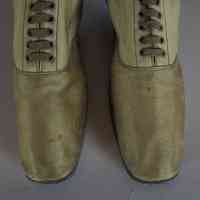 Boots - Image 2