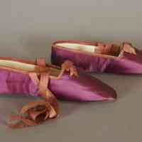Slippers - Image 3