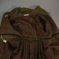 Pelisse - Image 17