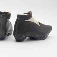 Clogs - Image 2