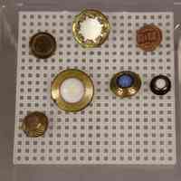 Button - Image 3
