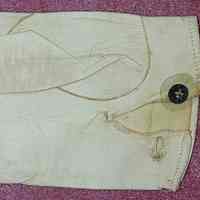 Glove - Image 2