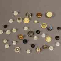 Button - Image 2