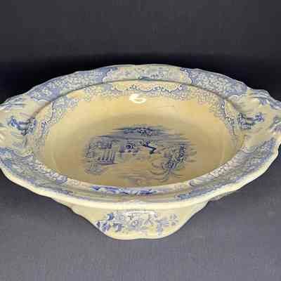 Tureen: 2001.003.13.1