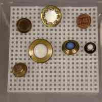Button - Image 11