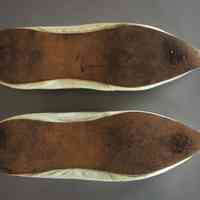 Slippers - Image 9