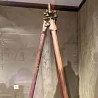 Surveyor's Level with Case and Tripod - Image 5