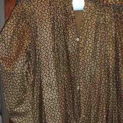 Gown, Dressing