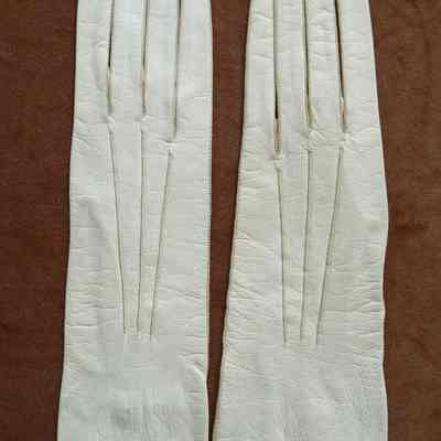 Glove