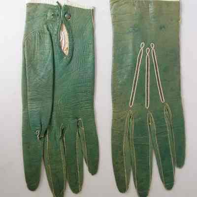 Glove
