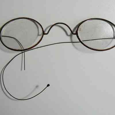 Spectacles