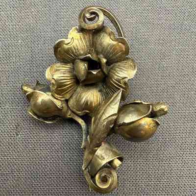 Brooch