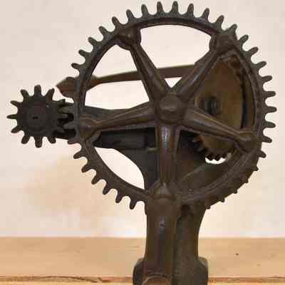 Fruit Peeler