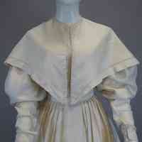 Wedding Dress and Pelerine - Image 8