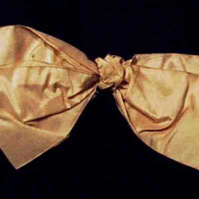 Bow