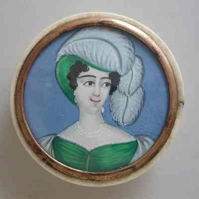 Snuffbox