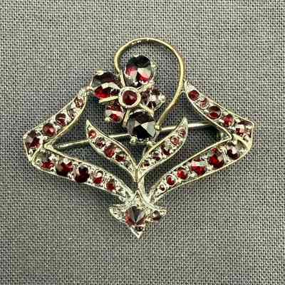 Brooch