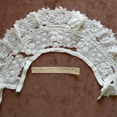 Collar
